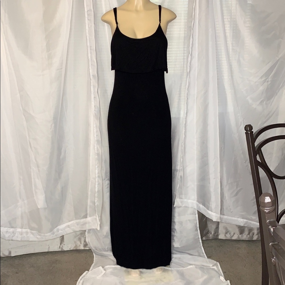 Elegant Black Maxi Dress
